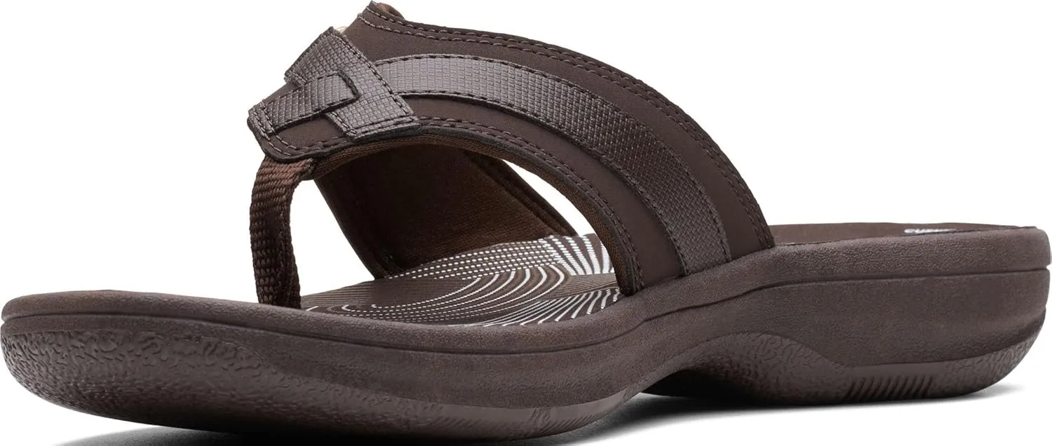 Clarks Womens Breeze Sea Flip-Flop Sandals - Comfortable Flip Flop with Adjustable Hook and Arch Support - Casual Summer Wearing Cloudsteppers for Everyday