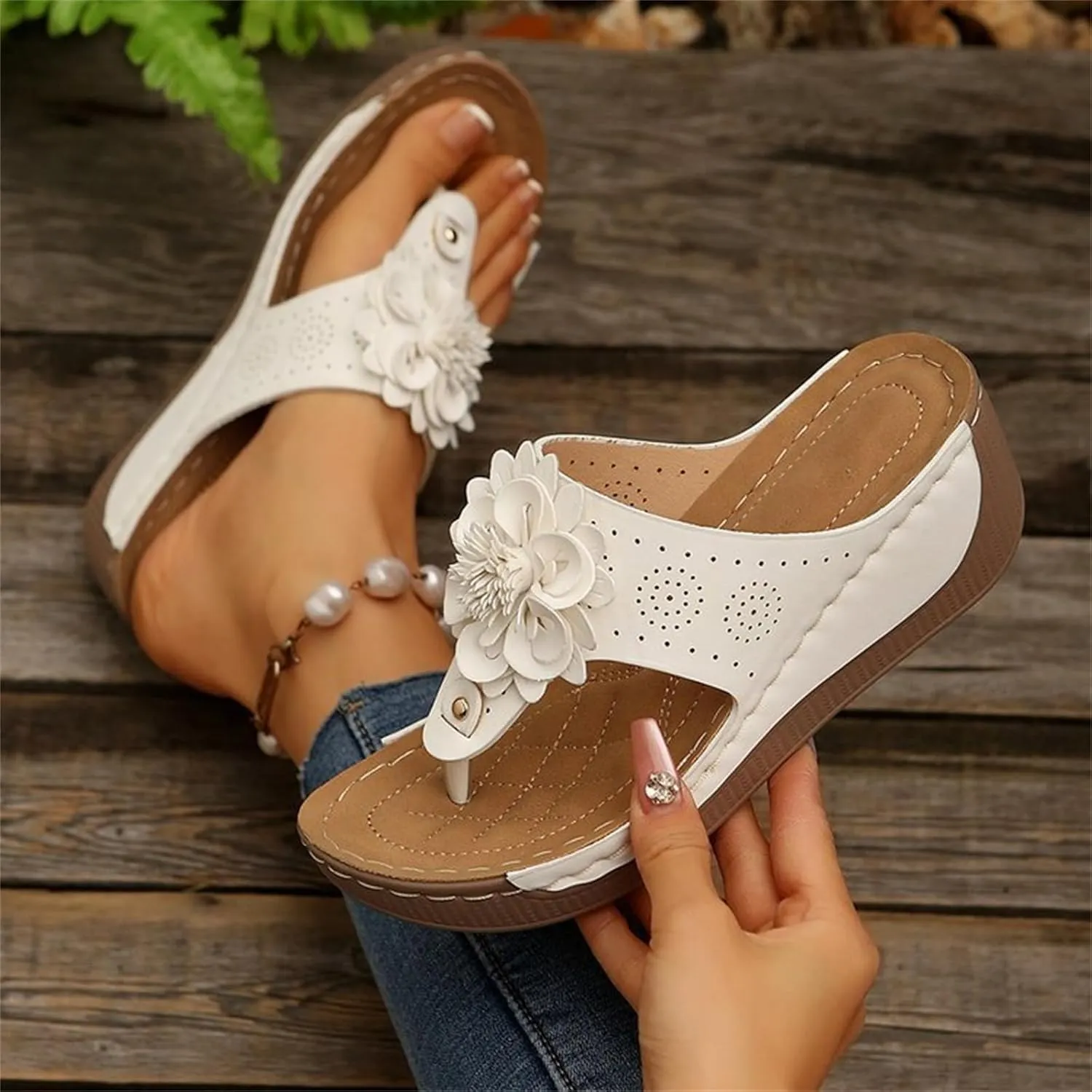 Comfortable Sandals for Women Orthopedic Soft Cushion Flip Flops Dressy Summer Yoga Mat Casual Walking Thong Slippers Ladies Cute Flowers Decor Beach Shoes on Feet All Day