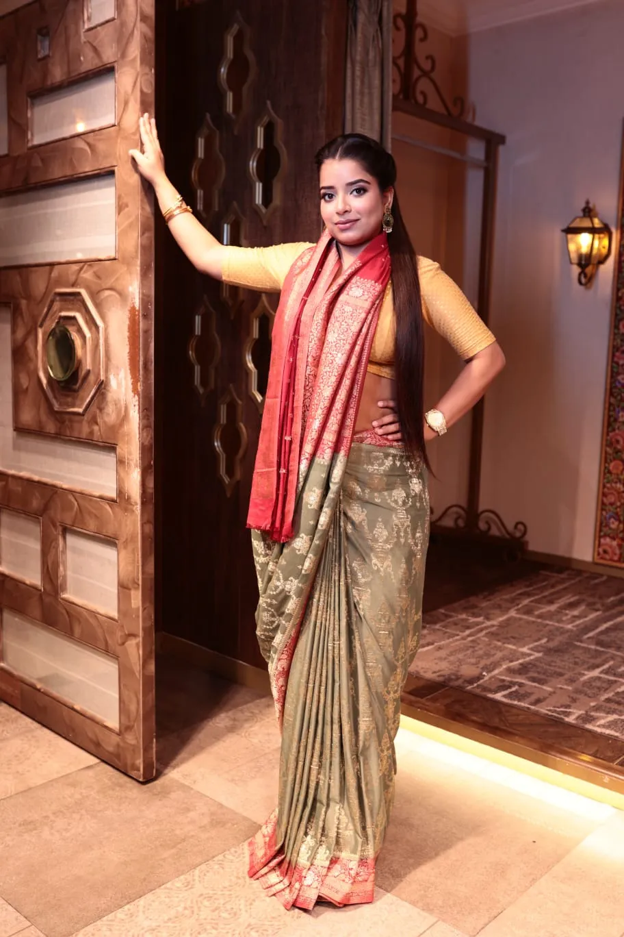 Elegant Resada Green Chinon Georgette Saree with Contrasting Red Border
