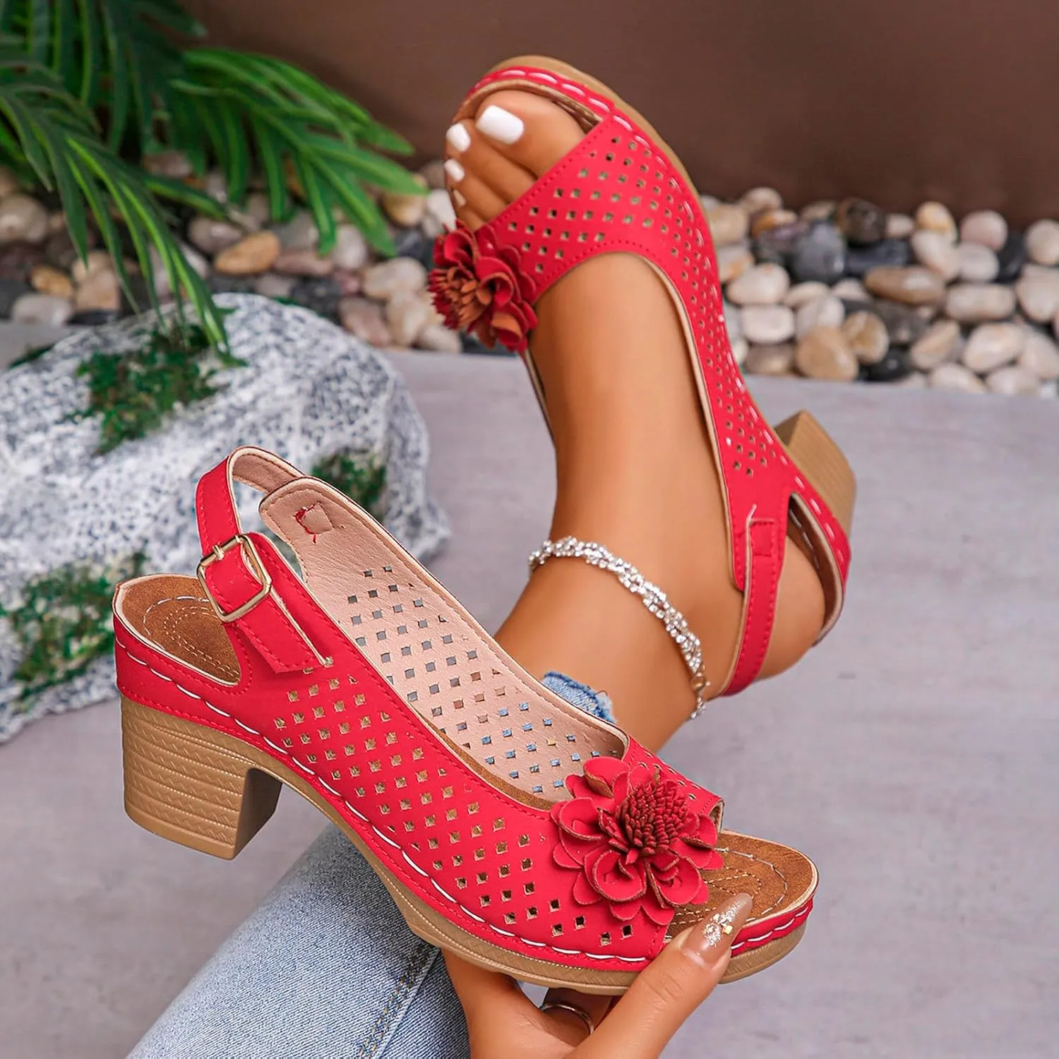 Flower Sandals for Women 2025 Summer Open Toe Casual Hollow Out Floral Decor Sandals Hollow Out Slingback Chunky Block Heels Cut-Out Party Dress Wedding Dance Shoes
