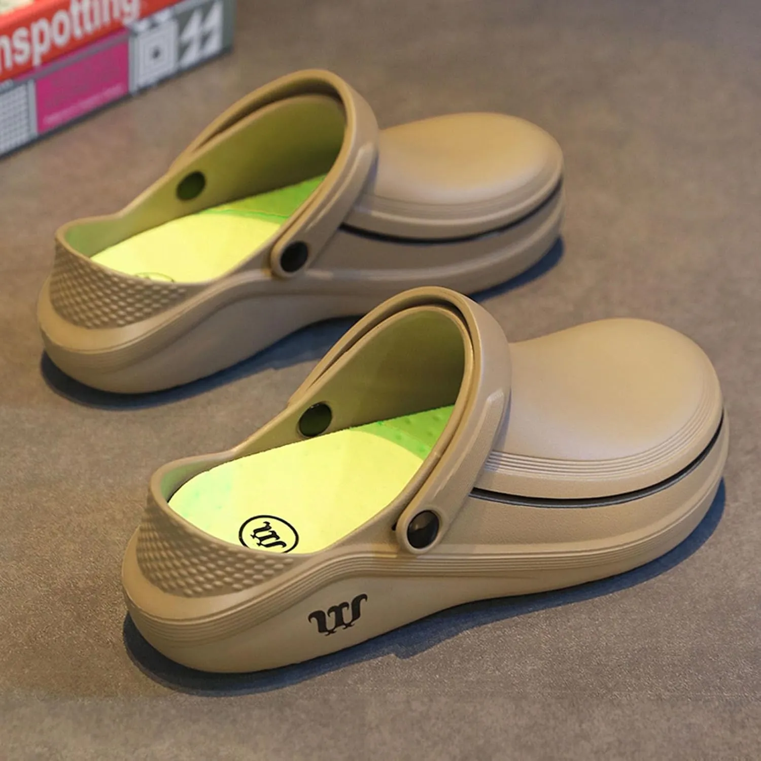 SECHRITE Men's Women's Work Clogs - Unisex Garden Chef Shoes Non Slip Waterproof Nurse Kitchen Food Service Shoes