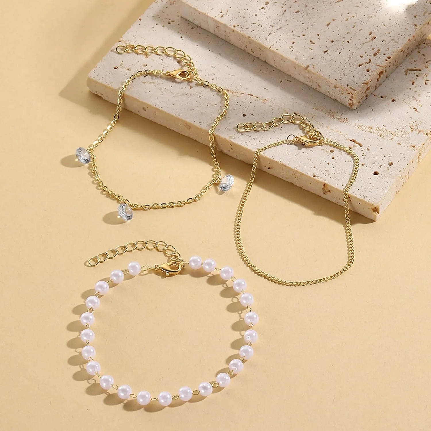 Shell Beaded Anklets for Women Stackable Puka Shell Anklets Layered Pearl Heart Anklet Colorful Beaded Anklet Adjustable Waterproof Handmade Anklet Summer Beach Anklet Jewelry