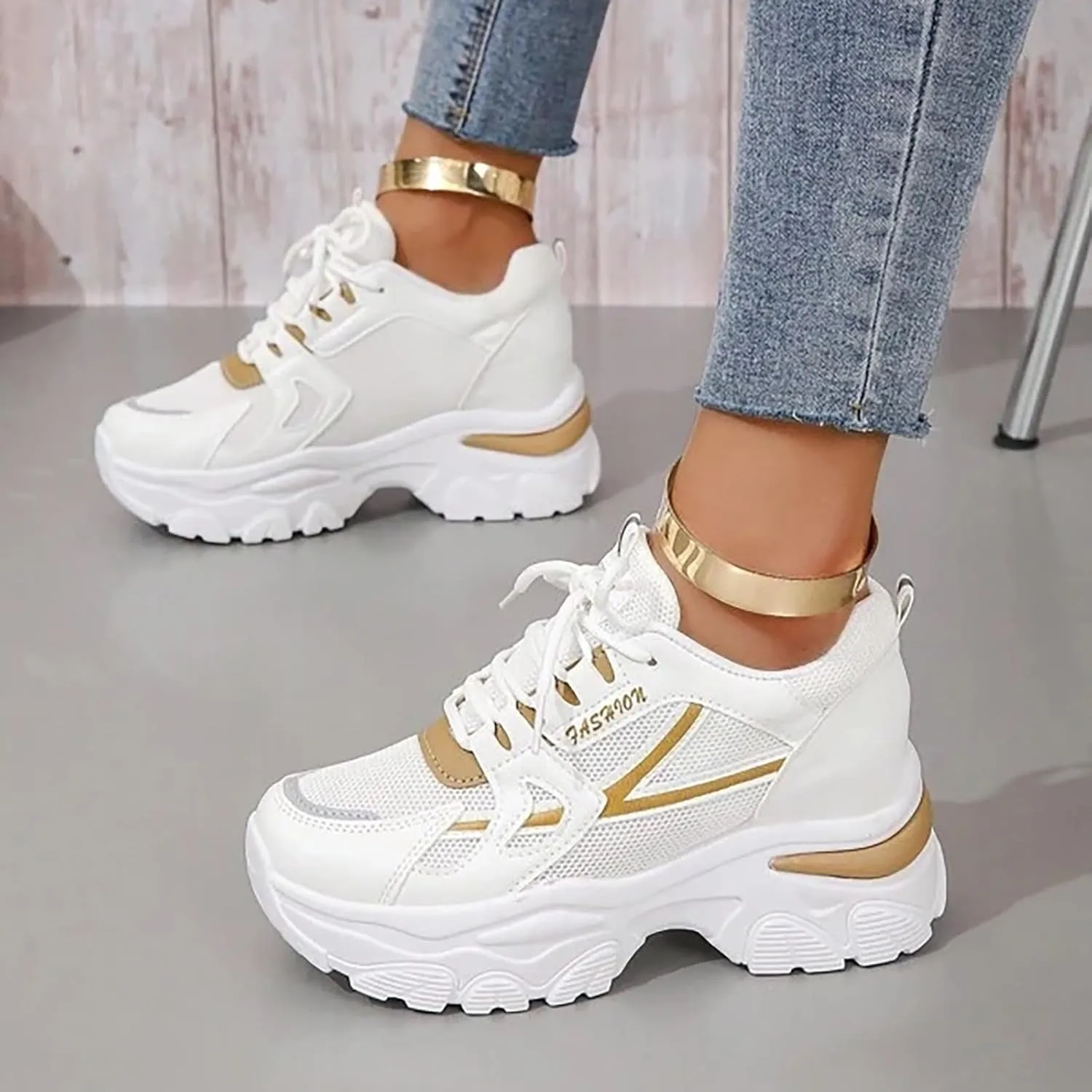 Slip on Walking Shoes Women Memory Foam Non Slip Arch Support Running Shoes Breathable Gym Workout Shoes Fashion Lace Up Sneakers
