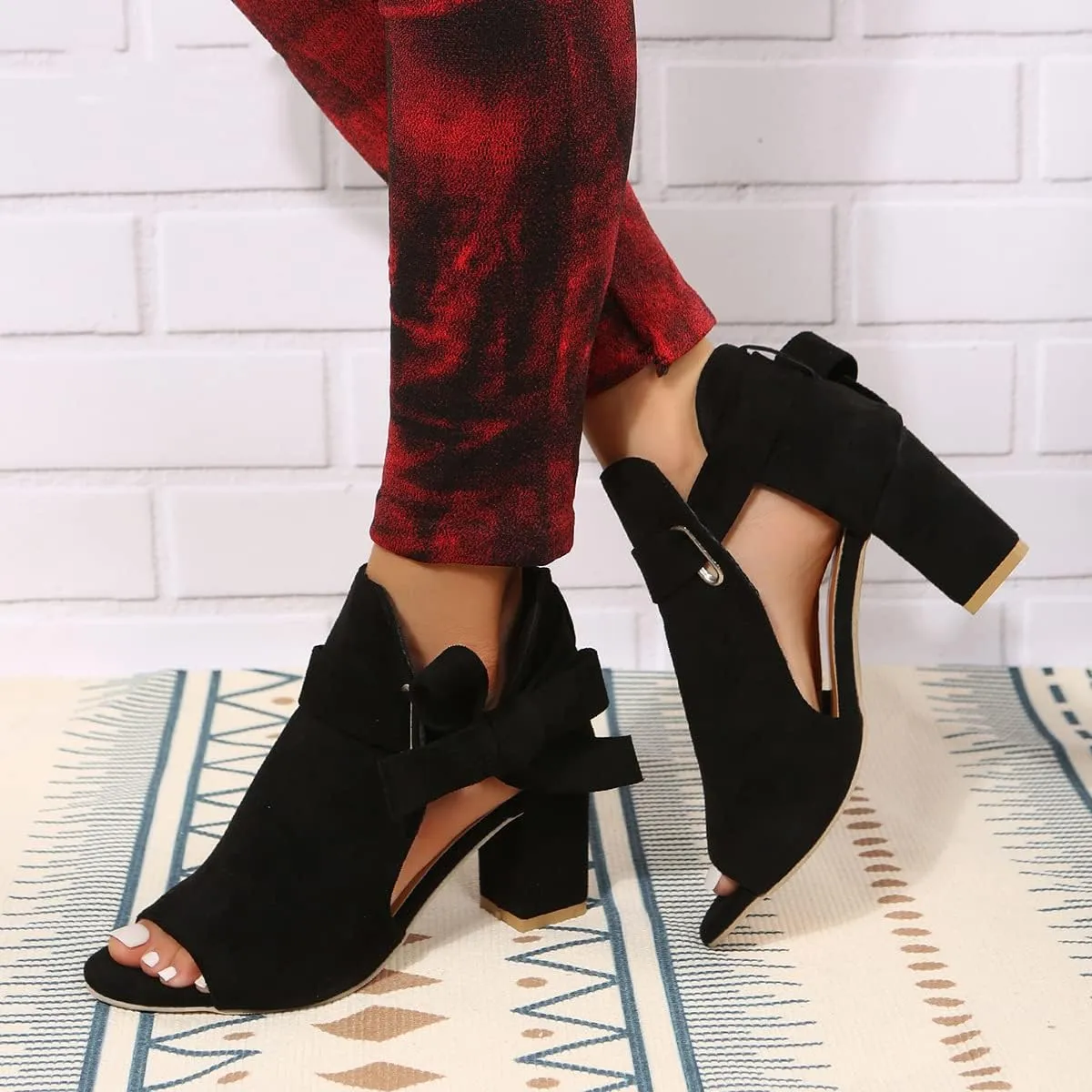 UOQAPRE Women's Chunky Heeled Sandals Ankle Strap Block Dress Pumps Shoes Summer Open Toe Low Heeled Party Sandals for Women