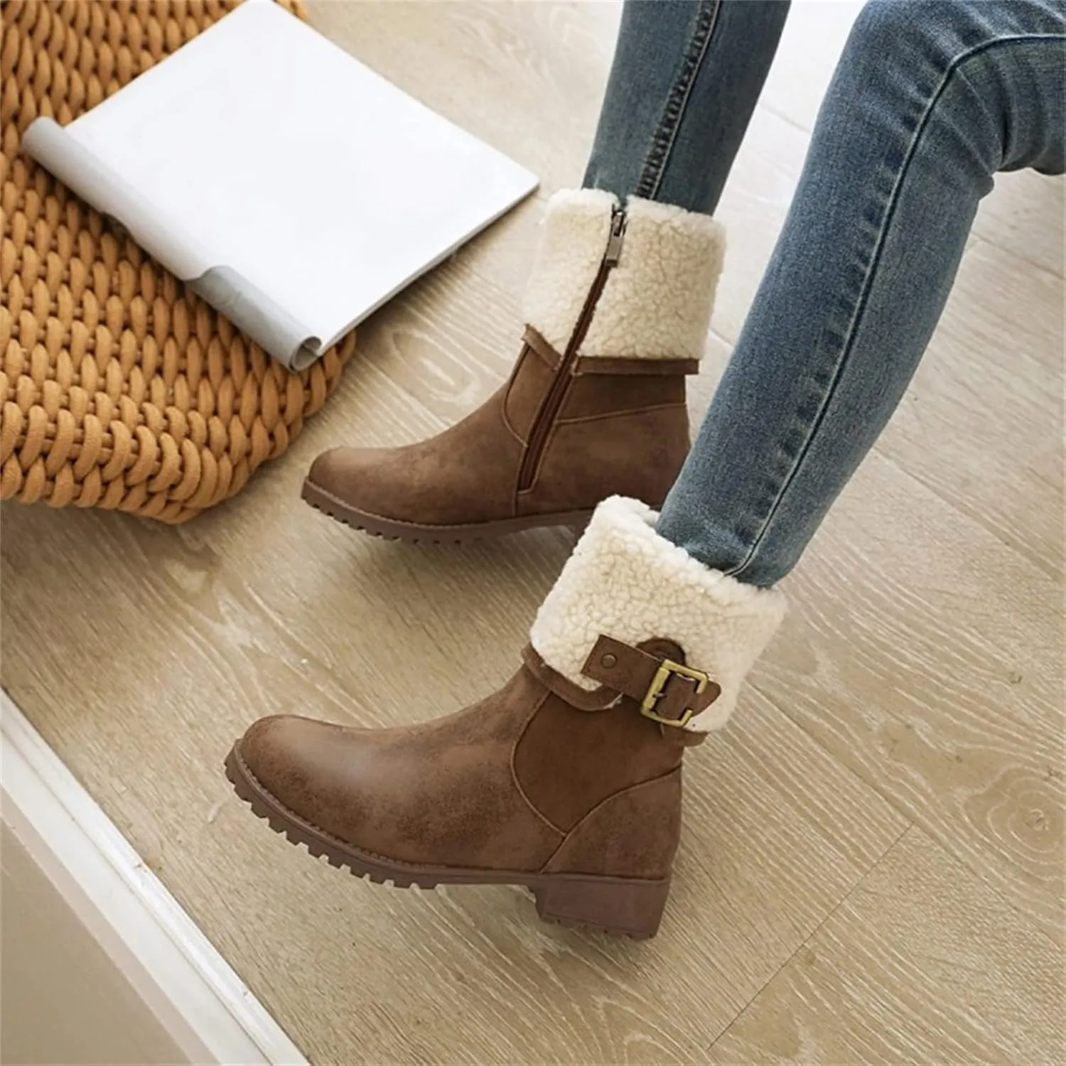 Women Snow Boots Waterproof Winter Boots Non Slip Warm Fur Booties Lightweight Slip on Ankle Boots Thickening Winter Shoes Walking Hiking Booties