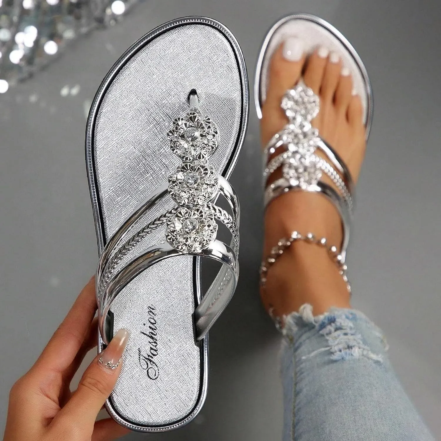 Women's Breathable Beach Flat Sandals Versatile Casual Work Summer Shoes Comfortable Walking Flat Sandals