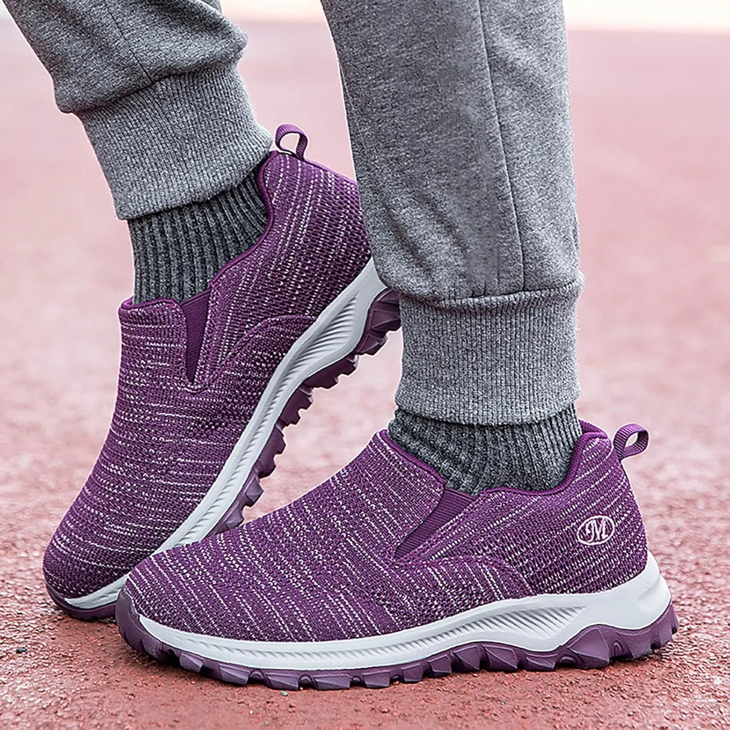 Women's Slip on Walking Shoes Dressy Knitted Non Slip Vintage Wide Running Shoes Breathable Mesh Sports Workout Tennis Shoes Fashion Lace Up Sneakers