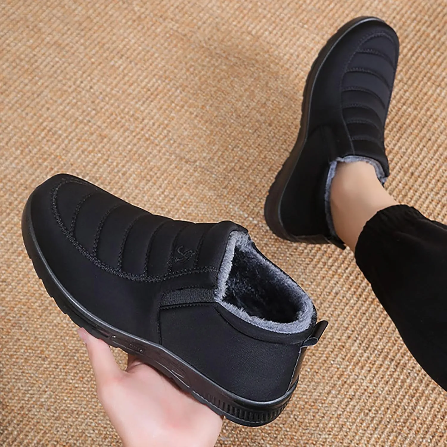 Womens Snow Boots Waterproof Winter Boots Non Slip Warm Fur Booties Lightweight Slip on Ankle Boots Comfortable Winter Shoes Trekking Shoes