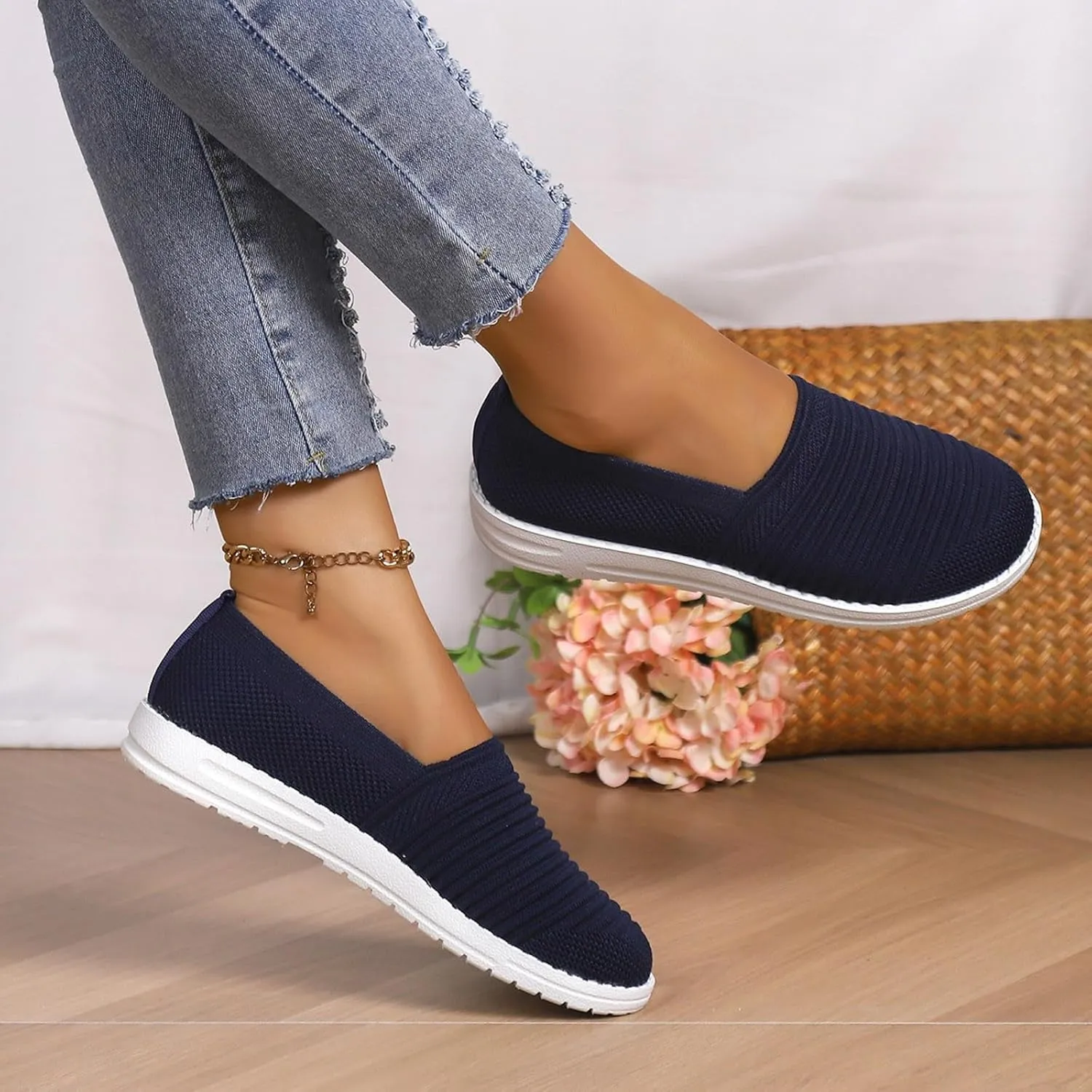 Womens Walking Shoes Slip on Memory Foam Non Slip Arch Support Running Shoes Breathable Mesh Sports Workout Tennis Shoes Fashion Lace Up Sneakers