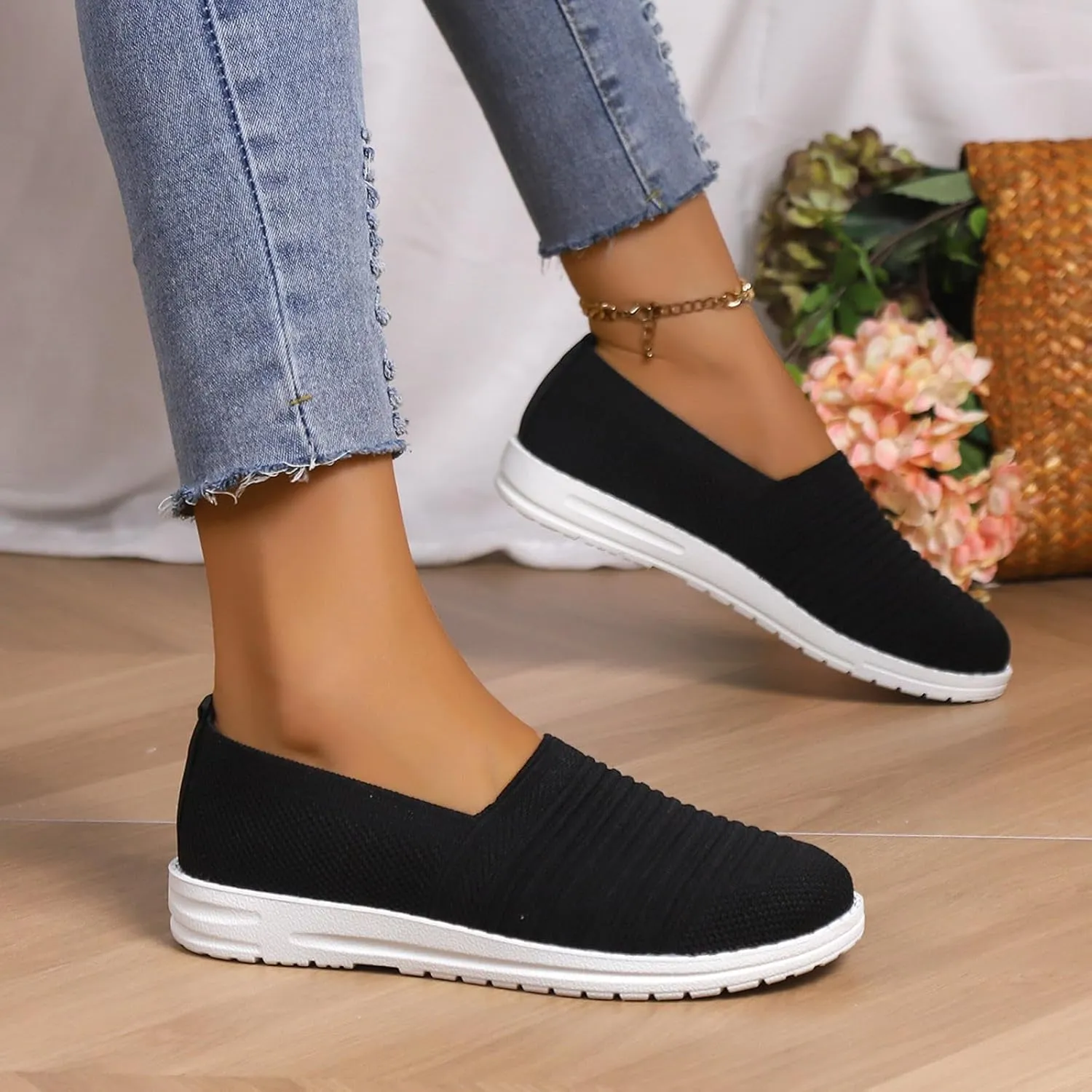 Womens Walking Shoes Slip on Memory Foam Non Slip Arch Support Running Shoes Breathable Mesh Sports Workout Tennis Shoes Fashion Lace Up Sneakers