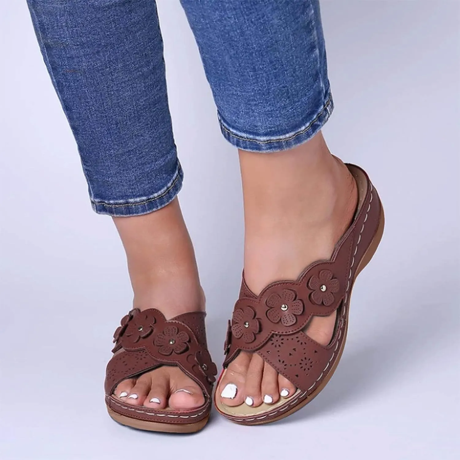 ZSpzx Orthopedic Sandals for Women Dressy Summer 2025 Comfortable Women's Hollow Flower Slippers Womens Sandals Arch Support Casual Sandals Boho Walking Shoes Sandalias OrtopDicas Para Mujer